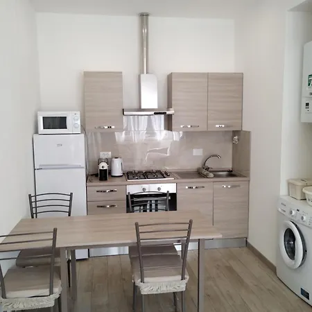 Casaviennamax Apartment Varazze